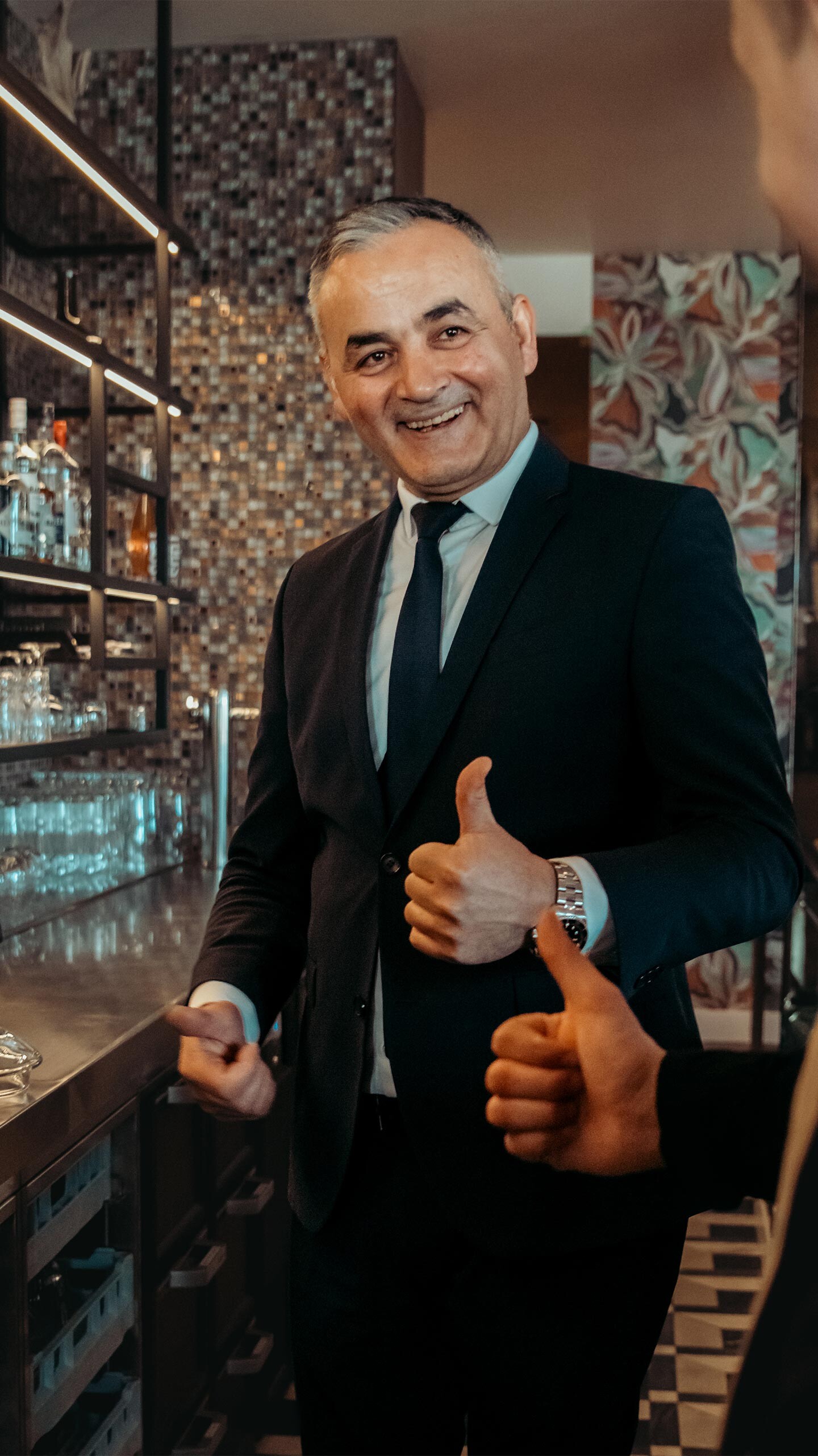 Hier wordt sushi geserveerd